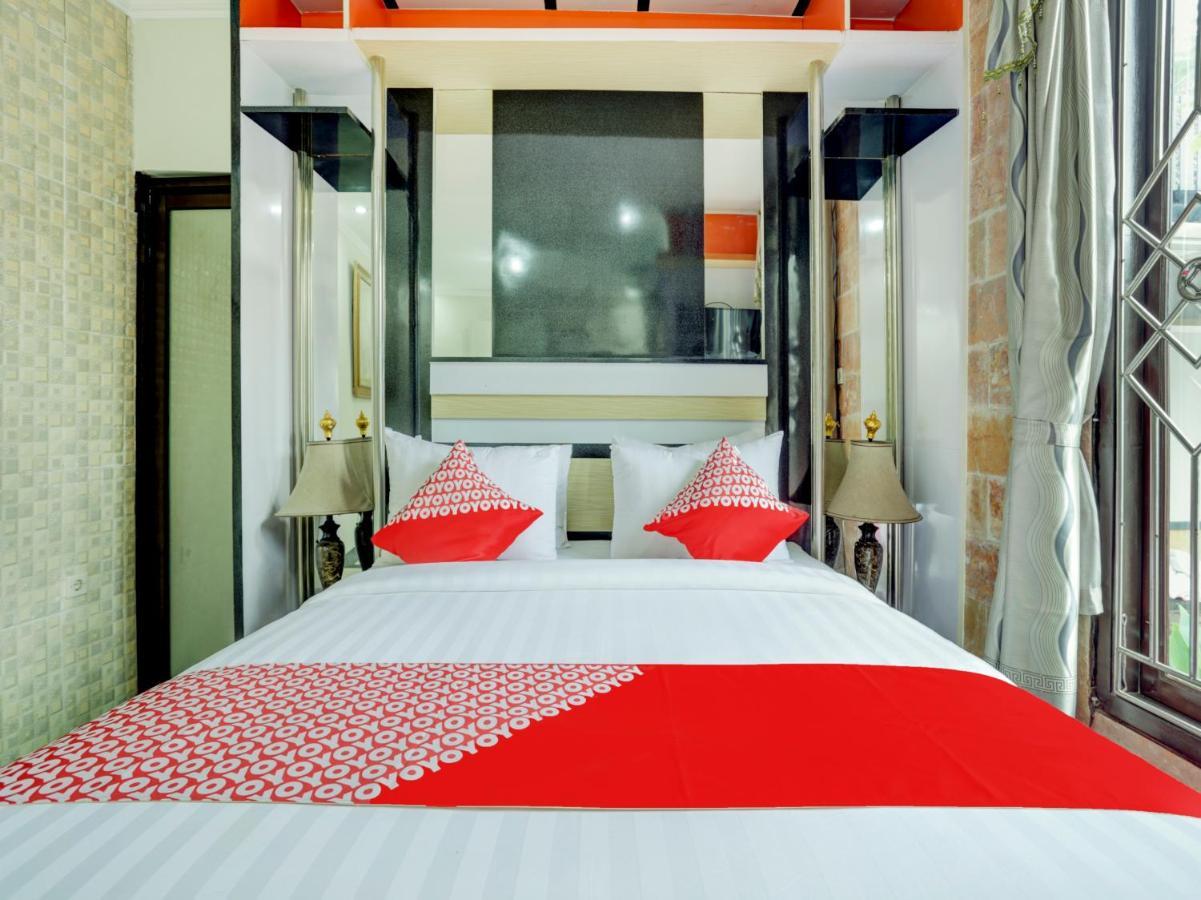 Oyo 90131 Liberty Guest House Sempidi Eksteriør bilde